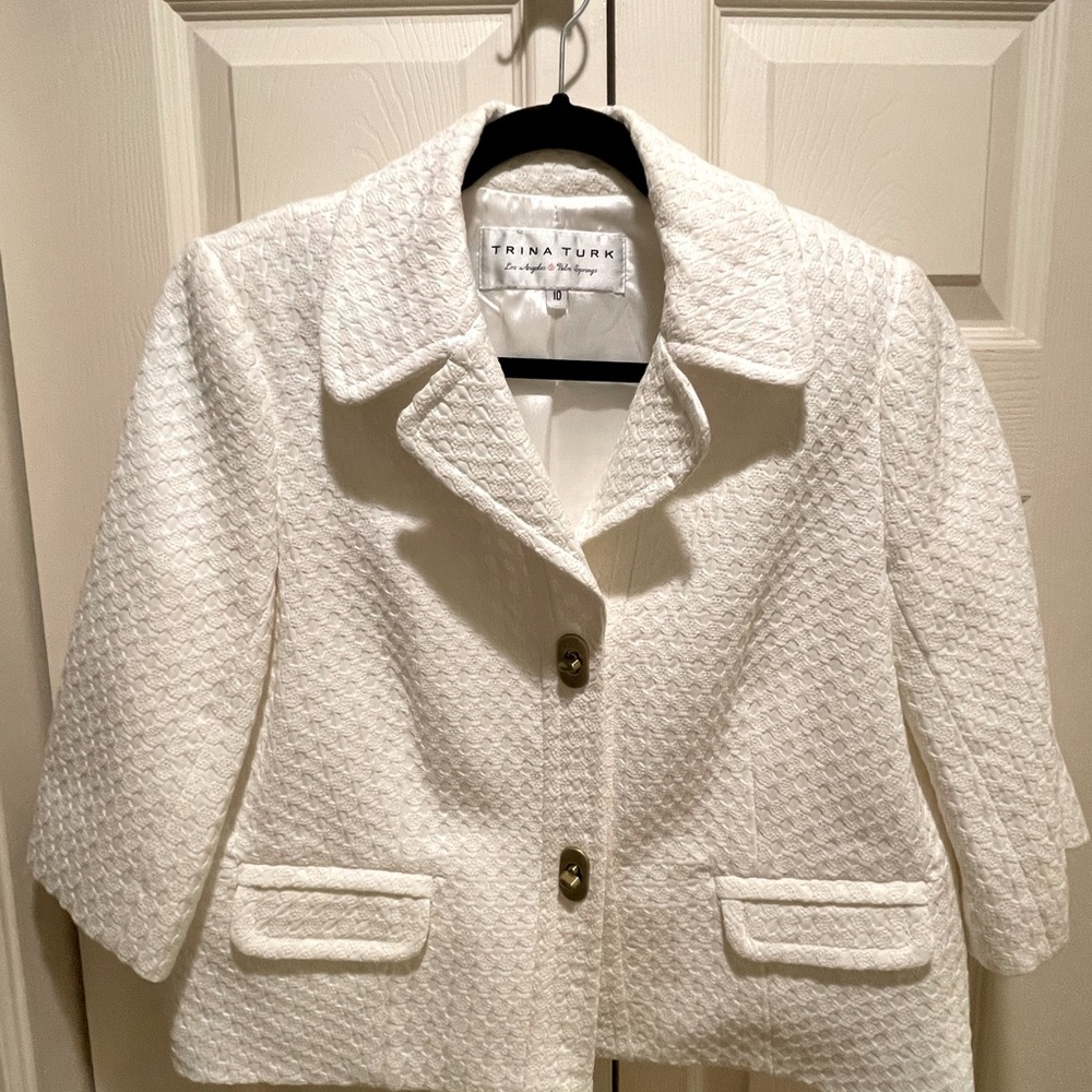 Trina Turk White Textured Blazer with 3/4 Sleeves